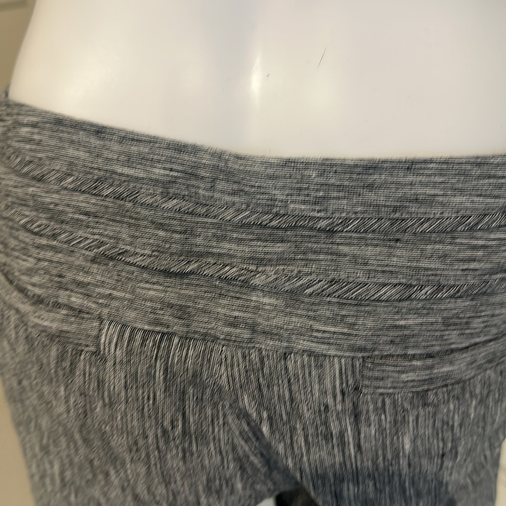Gray Women's Cropped Pants low rise 2010s - Picture 4 of 4